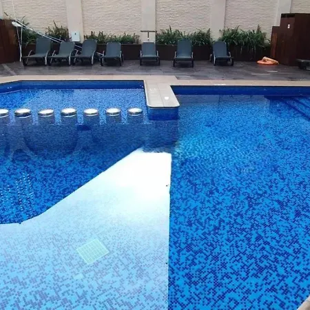 아파트 Nexthome Town Center & Pool