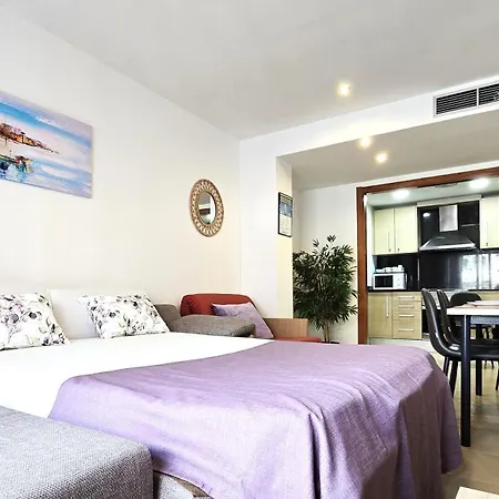 Nexthome Town Center & Pool דירה *